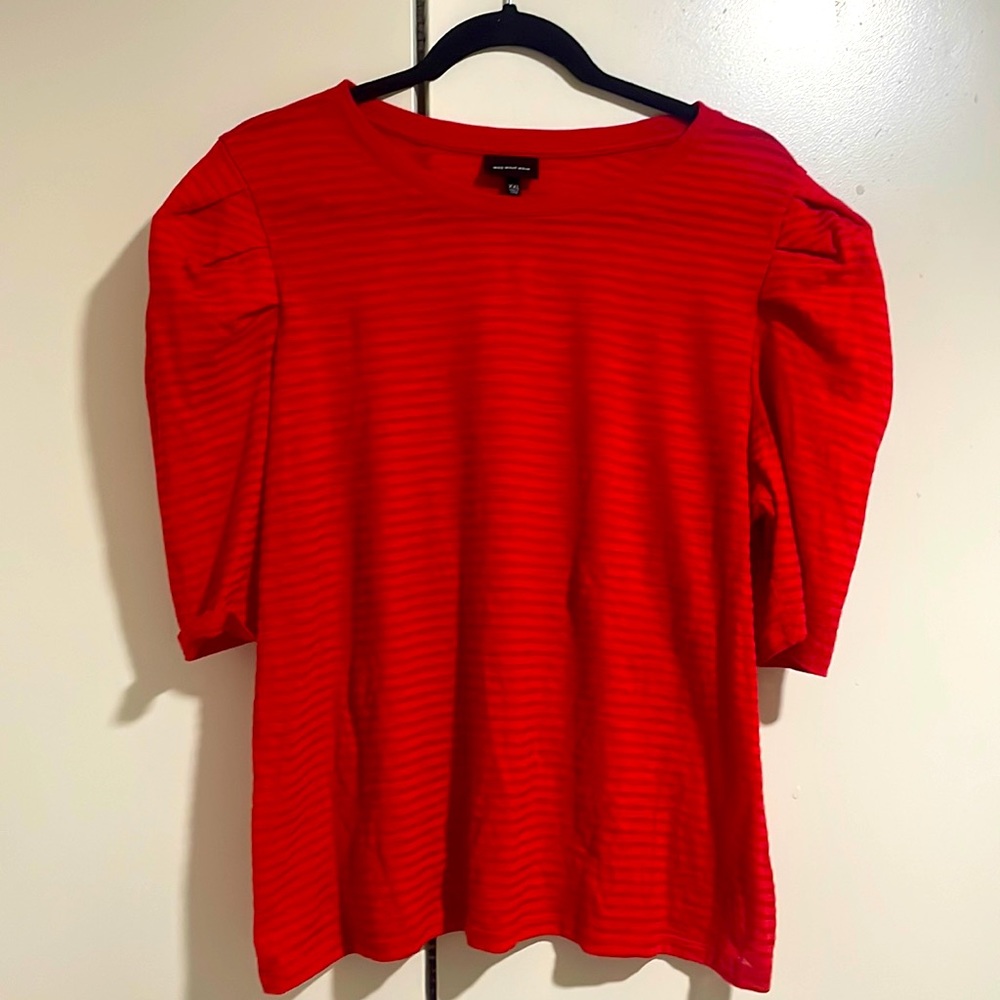 Red T-shirt with special sleeves size XXL